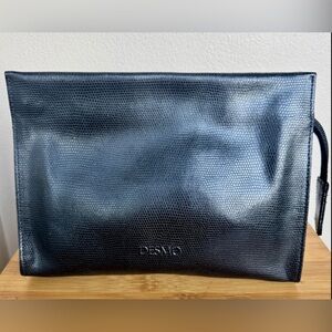 Desmo Womens Black Croc Embossed Leather Clutch Zip Closure 9.75”X 7” X 2.5”